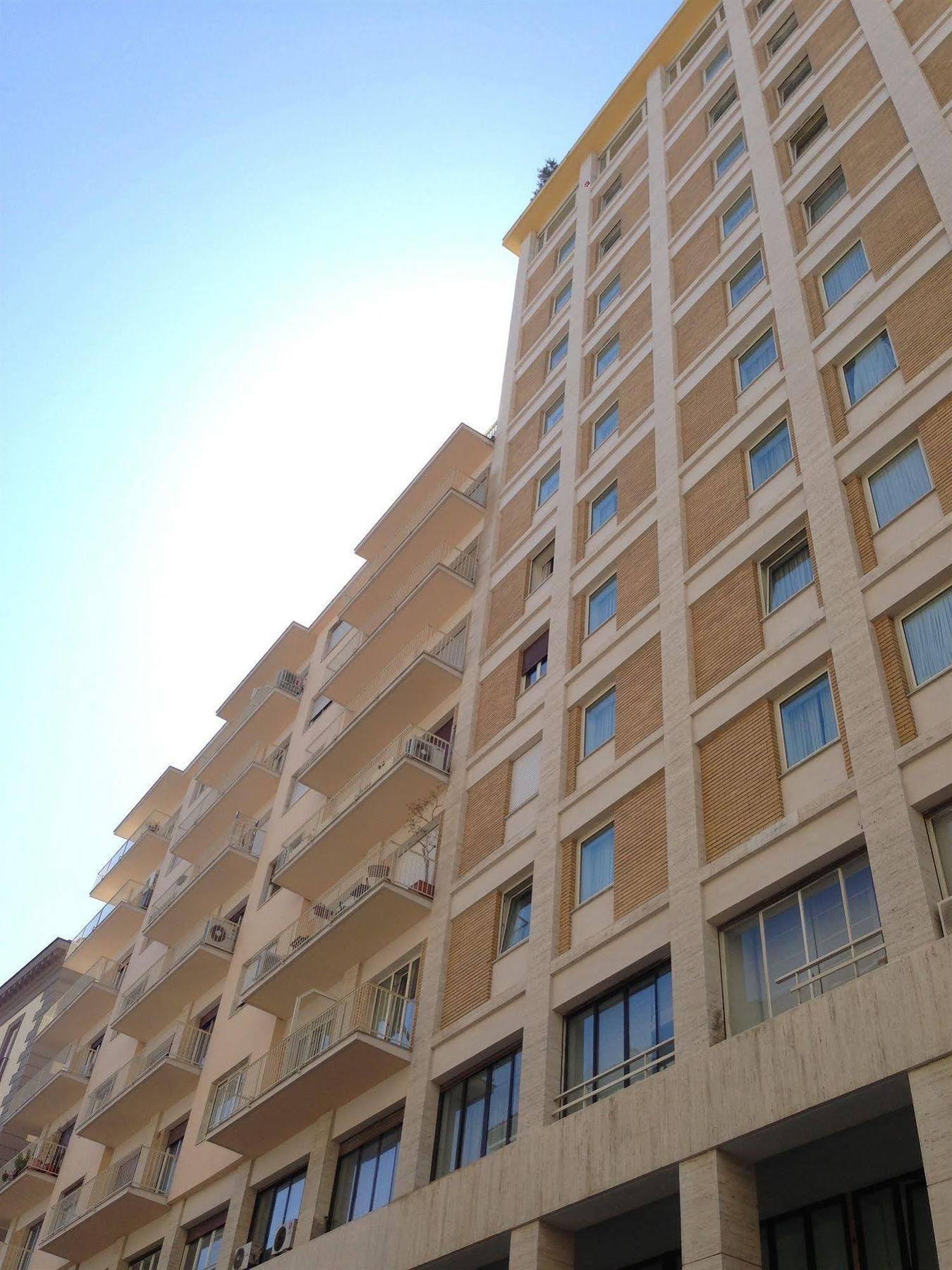 Affittacamere Domus Municipio Napoli